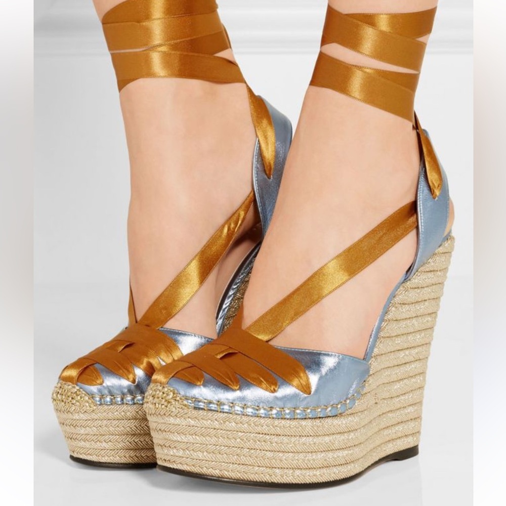 Gucci Gold Wedges